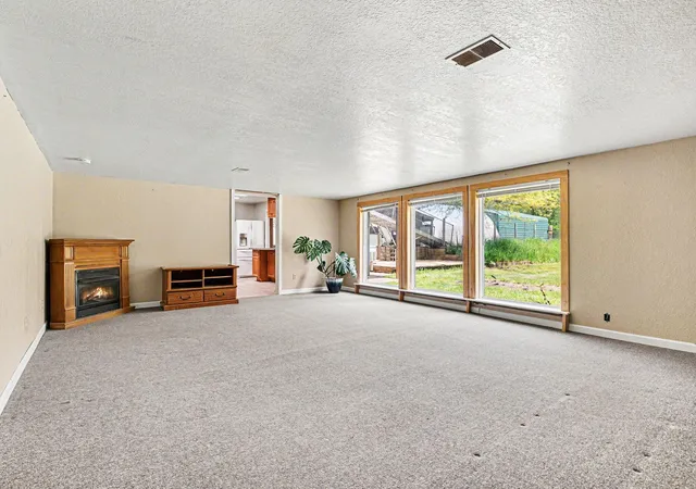 Photo 3 of Single family home for sale at 10165 S 29th Street, Scotts, MI 49088 | MLS# 66026023070 | Listing updated on 2026-07-20