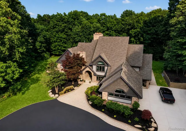 2nd image of 8180 N Ridge Rd, Canton, MI 48187 | MLS# 20261035744