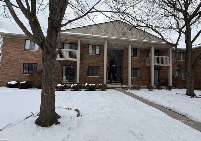 Homes for sale in Clinton Township, MI | 42188 Todd Mark Ln, Clinton Township, MI 48038 | MLS# 58050207994