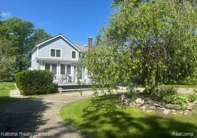3rd image of 3453 Ormond Rd, White Lake, MI 48383 | MLS# 20261035759