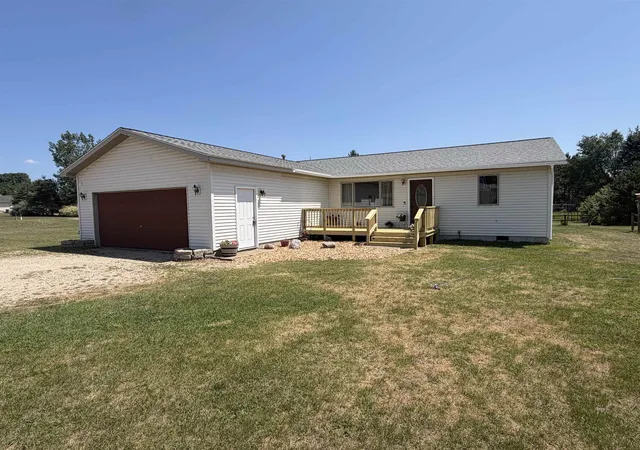 2nd image of 1001 Isabella Vista Dr, Weidman, MI 48893 | MLS# 79080068384