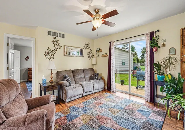 Photo 3 of Single family home for sale at 1001 Isabella Vista Dr, Weidman, MI 48893 | MLS# 79080068384 | Listing updated on 2026-08-29