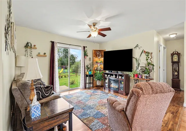 Photo 4 of Single family home for sale at 1001 Isabella Vista Dr, Weidman, MI 48893 | MLS# 79080068384 | Listing updated on 2026-08-29