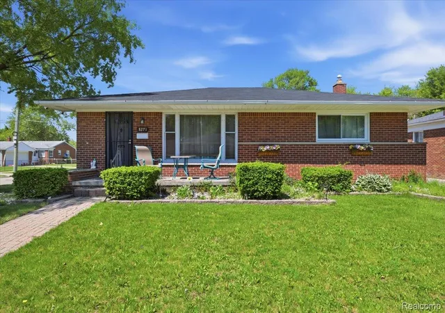Homes for sale in Dearborn Heights City Wayne, MI | 8271 Arnold St, Dearborn Heights City Wayne, MI 48127 | MLS# 20261035848