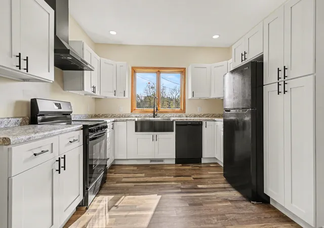 image of 8891 Pennfield Rd, Battle Creek, MI 49017 | MLS# 66026023175