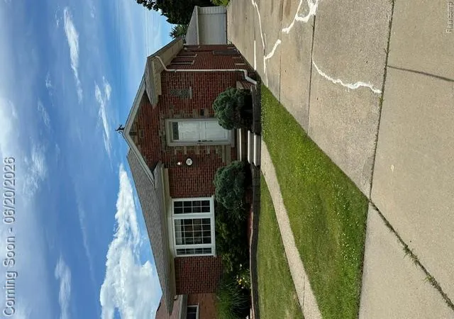 2nd image of 17416 Veronica Ave, Eastpointe, MI 48021 | MLS# 20261035972