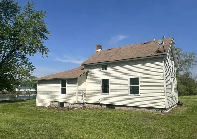 Homes for sale in Hillsdale City Hillsdale, MI | 154 W Saint Joe St, Hillsdale City Hillsdale, MI 49242 | MLS# 53026023185