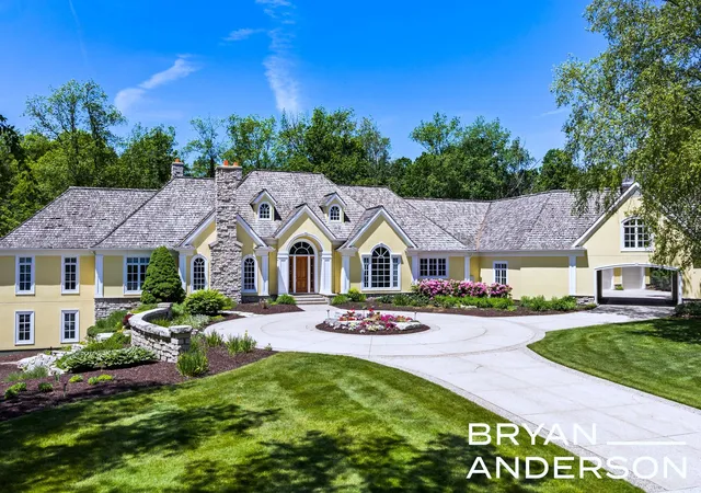 3rd image of 6029 Hillsborough Ct Sw, Grandville, MI 49418 | MLS# 65026023201