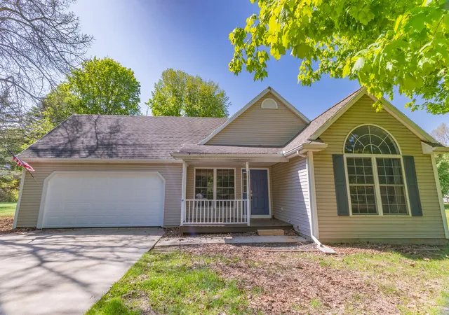3rd image of 24260 Beacon Hill Ter, Mattawan, MI 49071 | MLS# 66026023212