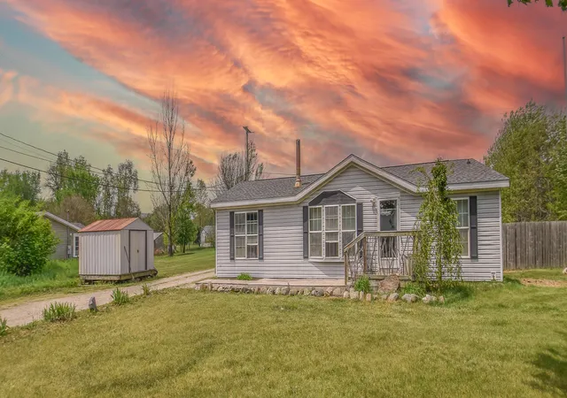 Homes for sale in Coldwater, MI | 444 Block Rd, Coldwater, MI 49036 | MLS# 62026023253