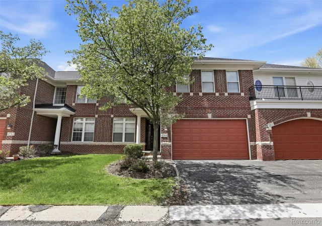 Photo 1 of Condo for sale at 4368 Gateway Cir, West Bloomfield, MI 48322 | MLS# 20261036067 | Listing updated on 2026-07-06