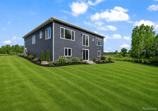 Photo 3 of Single family home for sale at 10020 Santa Lucia Ct, Burton, MI 48519 | MLS# 20261036070 | Listing updated on 2026-09-15