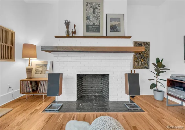 Listing Photo 5 - Condo for sale in building located at 615 W Hancock St, Detroit, MI 48201 - Unit #202