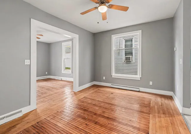 Photo 4 of Single family home for sale at 280 6th Avenue, Manistee, MI 49660 | MLS# 67026023284 | Listing updated on 2026-08-29