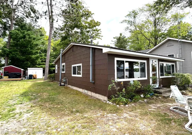 3rd image of 4951 Kokosing Rd, Hale, MI 48739 | MLS# 20261036128
