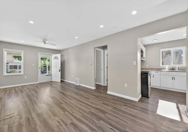 Photo 4 of Multi family home for sale at 453 Manatee Ave, Hazel Park, MI 48030 | MLS# 20261036190 | Listing updated on 2026-07-07
