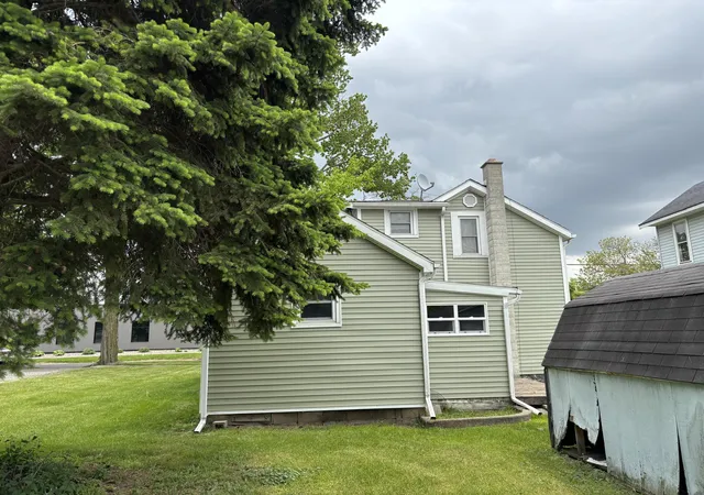 Homes for sale in Sturgis, MI | 202 N Clay St, Sturgis, MI 49091 | MLS# 68026023401