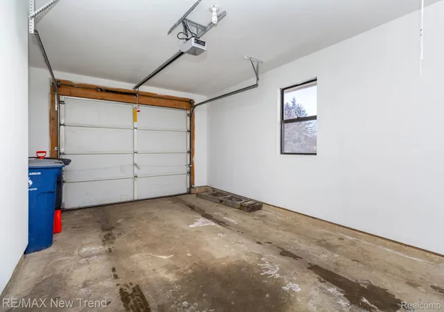 Photo 45 of Condo for sale at 2521 Country Village Ct, Ann Arbor, MI 48103 | MLS# 20261036344 | Listing updated on 2026-08-20