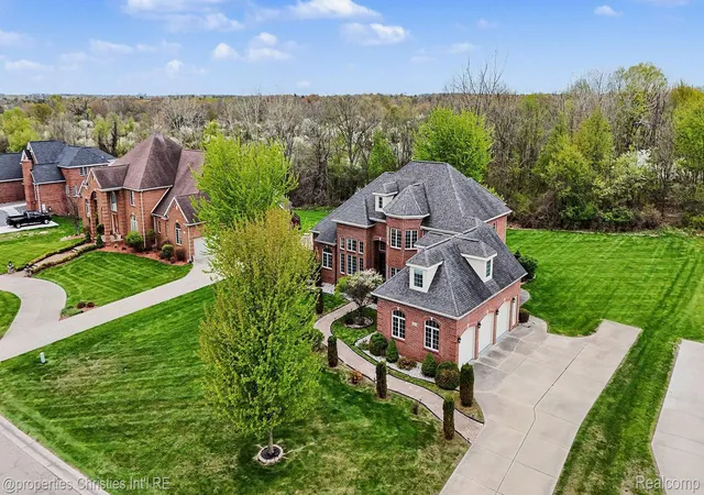 Homes for sale in Grand Blanc, MI | 16987 Kings Fairway Ln, Grand Blanc, MI 48439 | MLS# 20261036358