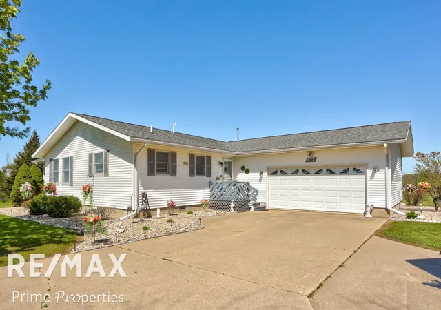 5th image of 872 Huron Crest Dr, Bad Axe, MI 48413 | MLS# 5050208187