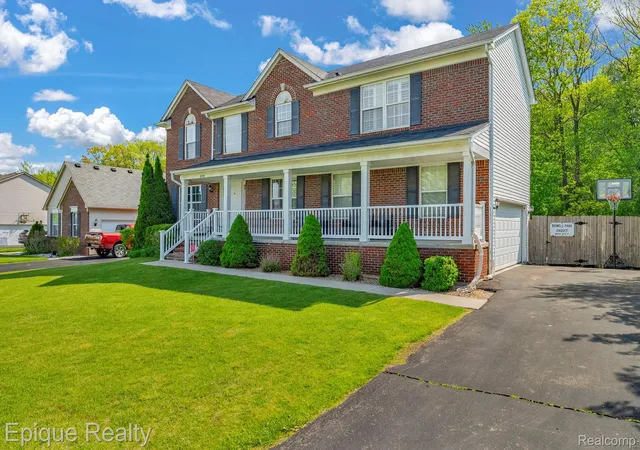 Homes for sale in Grand Blanc, MI | 8239 Loon Ln, Grand Blanc, MI 48439 | MLS# 20261036360