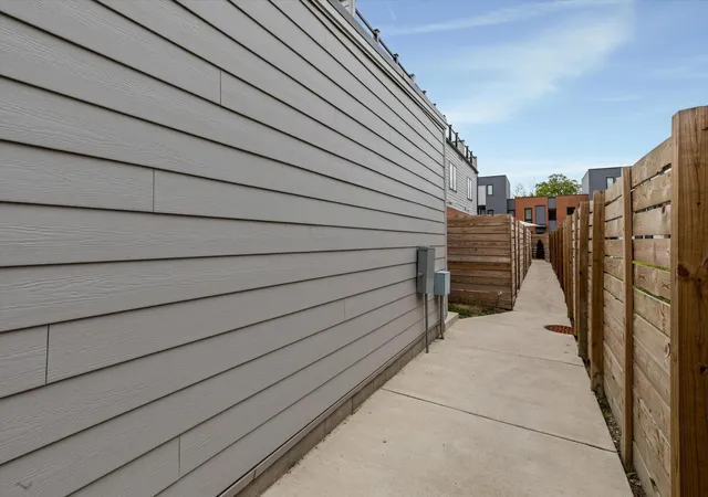 5th image of 1803 Perry St, Detroit, MI 48216