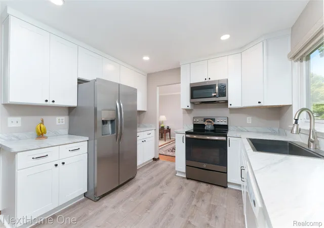 Photo 3 of Single family home for sale at 6448 Grand Cir Dr, Brighton, MI 48116 | MLS# 20261036403 | Listing updated on 2026-09-07