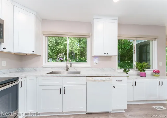 Photo 3 of Single family home for sale at 6448 Grand Cir Dr, Brighton, MI 48116 | MLS# 20261036403 | Listing updated on 2026-09-07