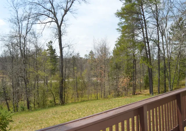 Photo 4 of Single family home for sale at 832 Hillcrest Dr, Mio, MI 48647 | MLS# 77080068463 | Listing updated on 2026-05-27
