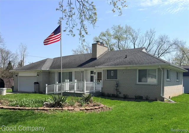 2nd image of 25400 Springbrook Dr, Farmington Hills, MI 48336 | MLS# 20261036424