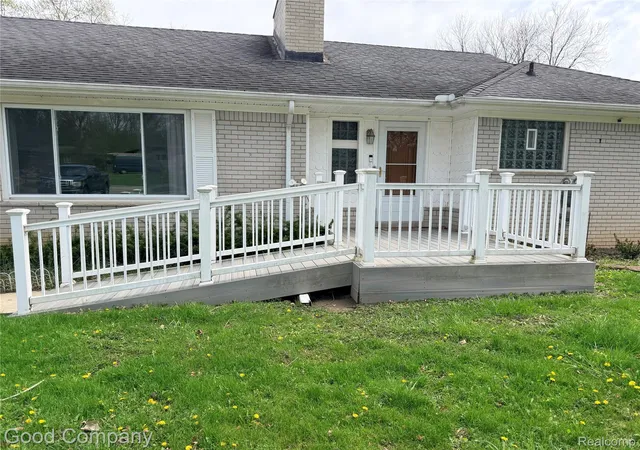 35th image of 25400 Springbrook Dr, Farmington Hills, MI 48336 | MLS# 20261036424