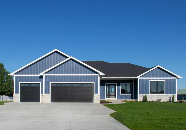 1st image of 2816 W Crossroads Dr, Bay City, MI 48706 | MLS# 79080068472