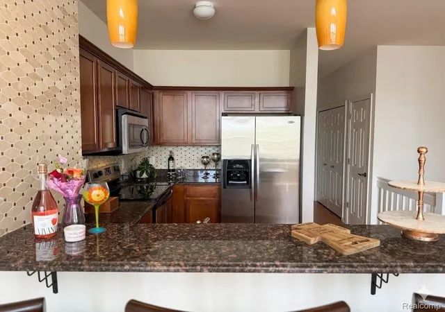 Homes for sale in Shelby Charter Township Macomb, MI | 5151 Parsley Dr #33, Shelby Charter Township Macomb, MI 48316 | MLS# 20261036465