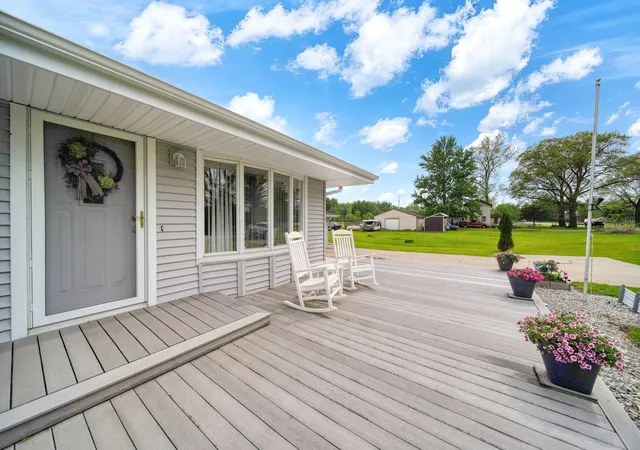 Photo 3 of Single family home for sale at 7465 Cement City Rd, Brooklyn, MI 49230 | MLS# 55026023523 | Listing updated on 2026-05-22