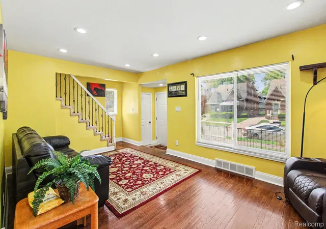 4th image of 16548 Lesure St, Detroit, MI 48235 | MLS# 20261036538