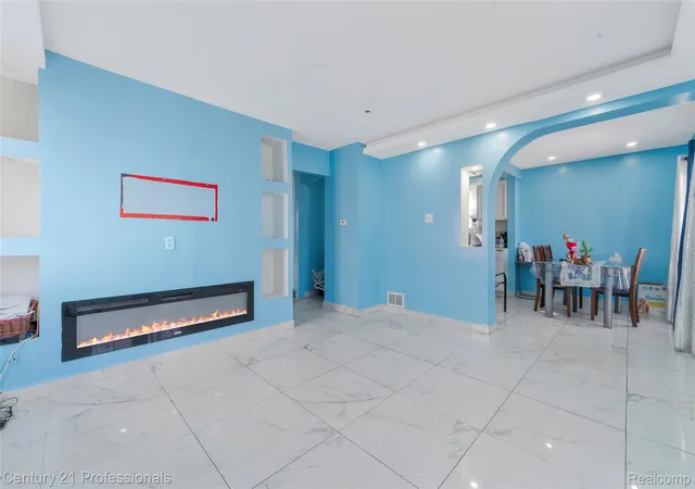 Photo 3 of Single family home for sale at 8040 Plainview Ave, Detroit, MI 48228 | MLS# 20261036614 | Listing updated on 2026-10-01