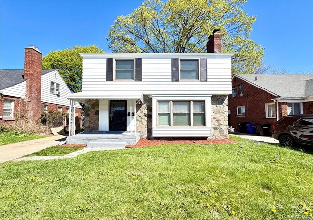 Photo 2 of Single family home for sale at 7200 W Outer Dr, Detroit, MI 48235 | MLS# 20261036689 | Listing updated on 2026-07-07