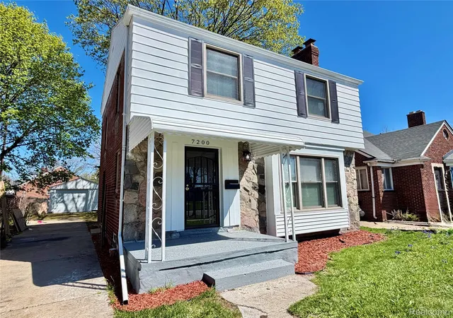 Photo 4 of Single family home for sale at 7200 W Outer Dr, Detroit, MI 48235 | MLS# 20261036689 | Listing updated on 2026-07-07