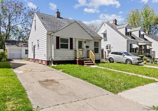Homes for sale in Harper Woods, MI | 18750 Kingsville St, Harper Woods, MI 48225 | MLS# 20261036729