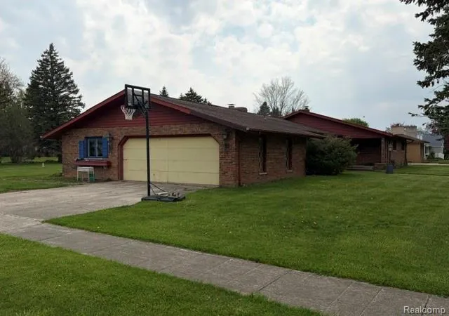 3rd image of 714 Garden St, Harbor Beach, MI 48441 | MLS# 20261036735