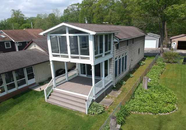 Photo 1 of Sale Pending at 11287 Ullrey Dr, Vicksburg, MI 49097 | MLS# 64026023635 | Listing updated on 2026-09-12