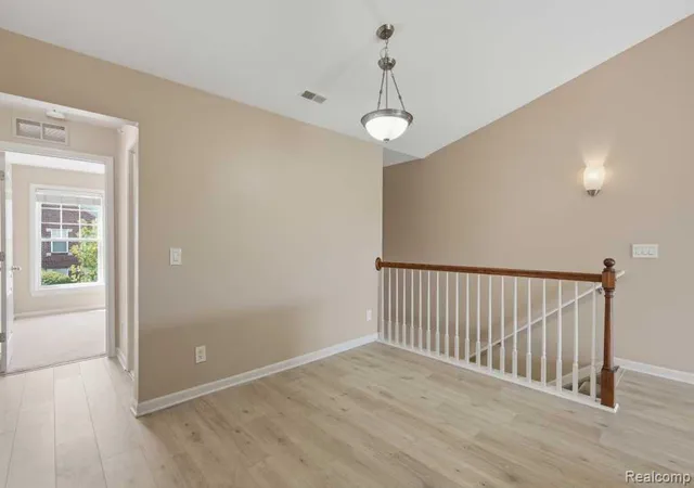 Listing Photo 5 - Condo for sale in building located at 3262 Johanna Ware W, Wixom, MI 48393