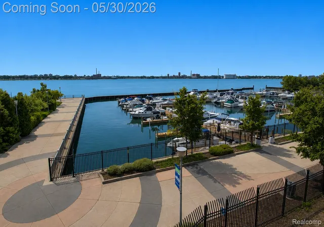 2nd image of Great Lakes Tower, Detroit, MI 48207