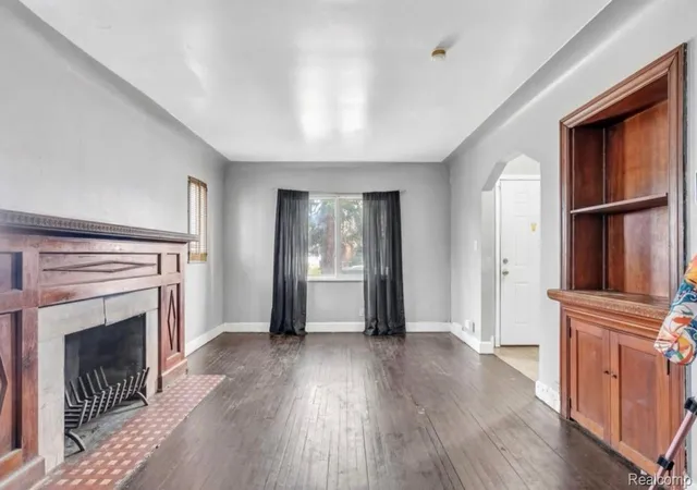 3rd image of 11437 Kenmoor St, Detroit, MI 48205 | MLS# 20261036809