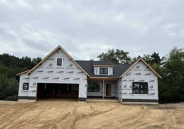 1st image of 3084 Se Arbor Creek Dr #Lot 10, Grand Rapids, MI 49512 | MLS# 71026023701