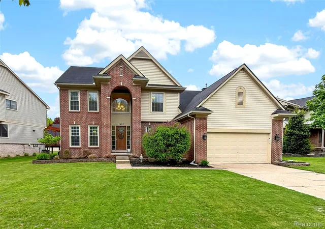 Homes for sale in Wixom City Oakland, MI | 1427 Trailside Blvd, Wixom City Oakland, MI 48393 | MLS# 20261036869