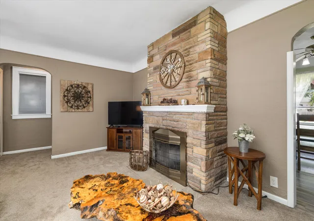 Photo 3 of Single family home for sale at 1023 Longfellow Ave, Royal Oak, MI 48067 | MLS# 81026023721 | Listing updated on 2026-10-06