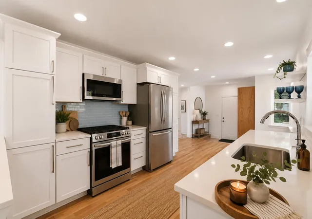 Photo 5 of Single family home for sale at 39 W Elza Ave, Hazel Park, MI 48030 | MLS# 81026023731 | Listing updated on 2026-09-03