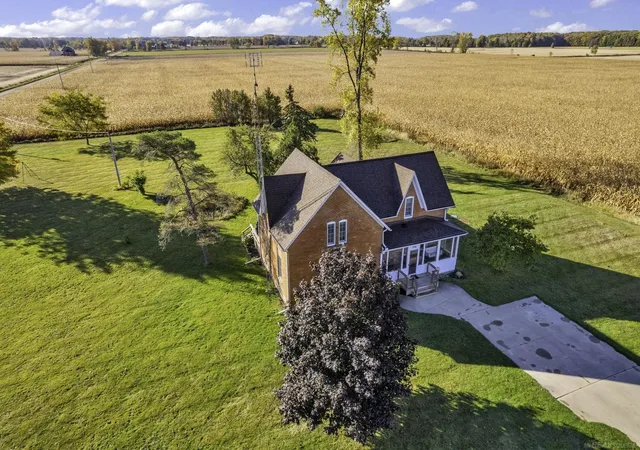 Photo 4 of Single family home for sale at 2950 W Hyde Rd, Carsonville, MI 48419 | MLS# 58050208383 | Listing updated on 2026-07-27