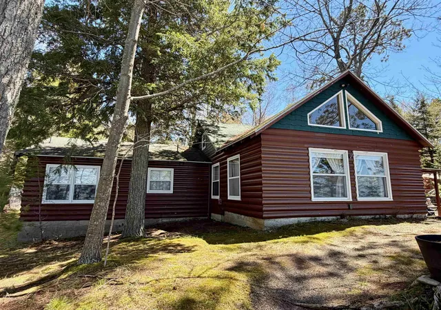 2nd image of 724 S Golden Beach Dr, Kewadin, MI 49648 | MLS# 78080068556